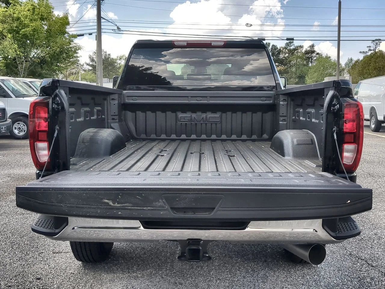 New 2026 Onyx Black GMC SLE image 25