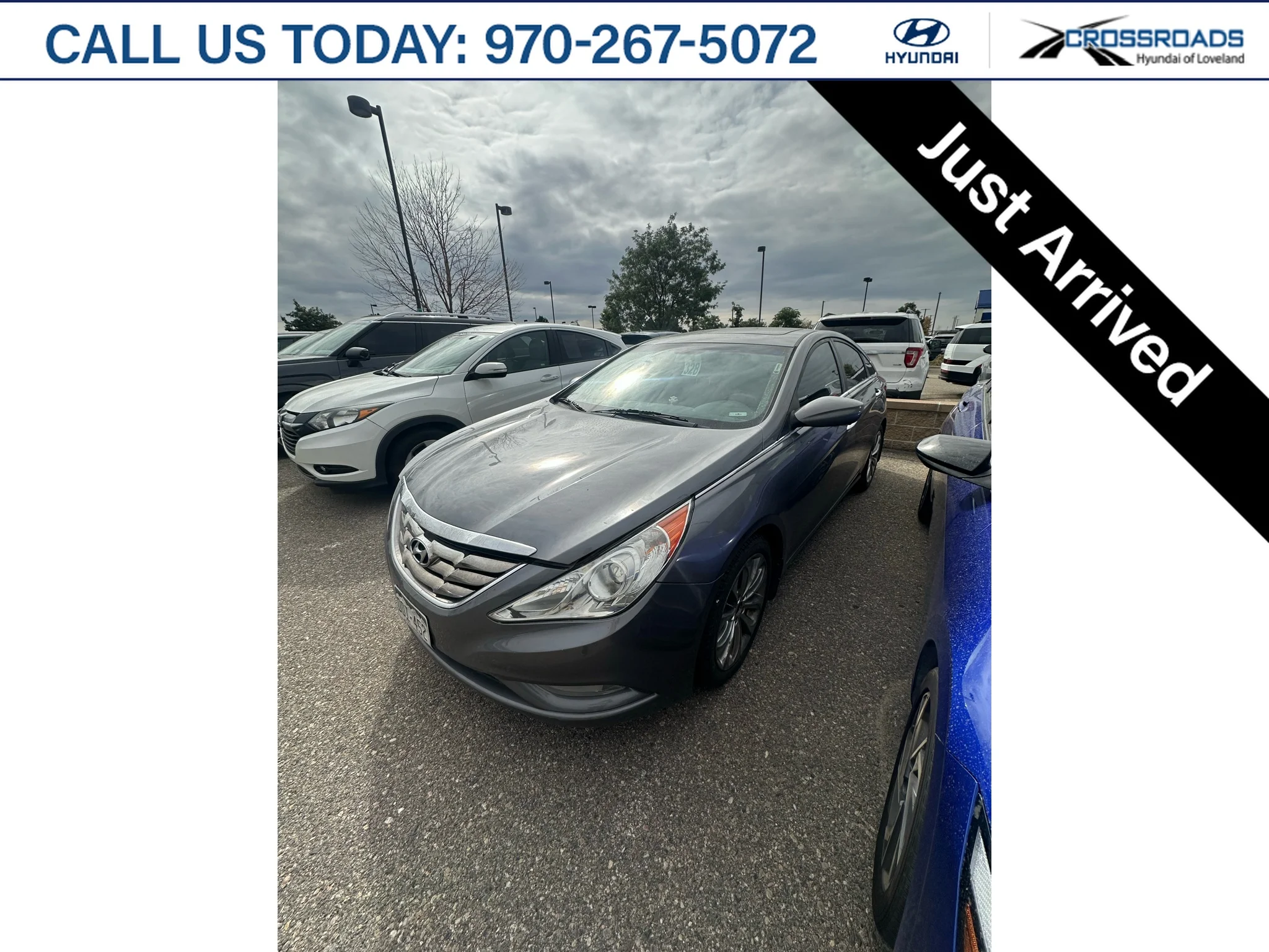 Used 2011 Harbor Gray Metallic Hyundai SE image 1
