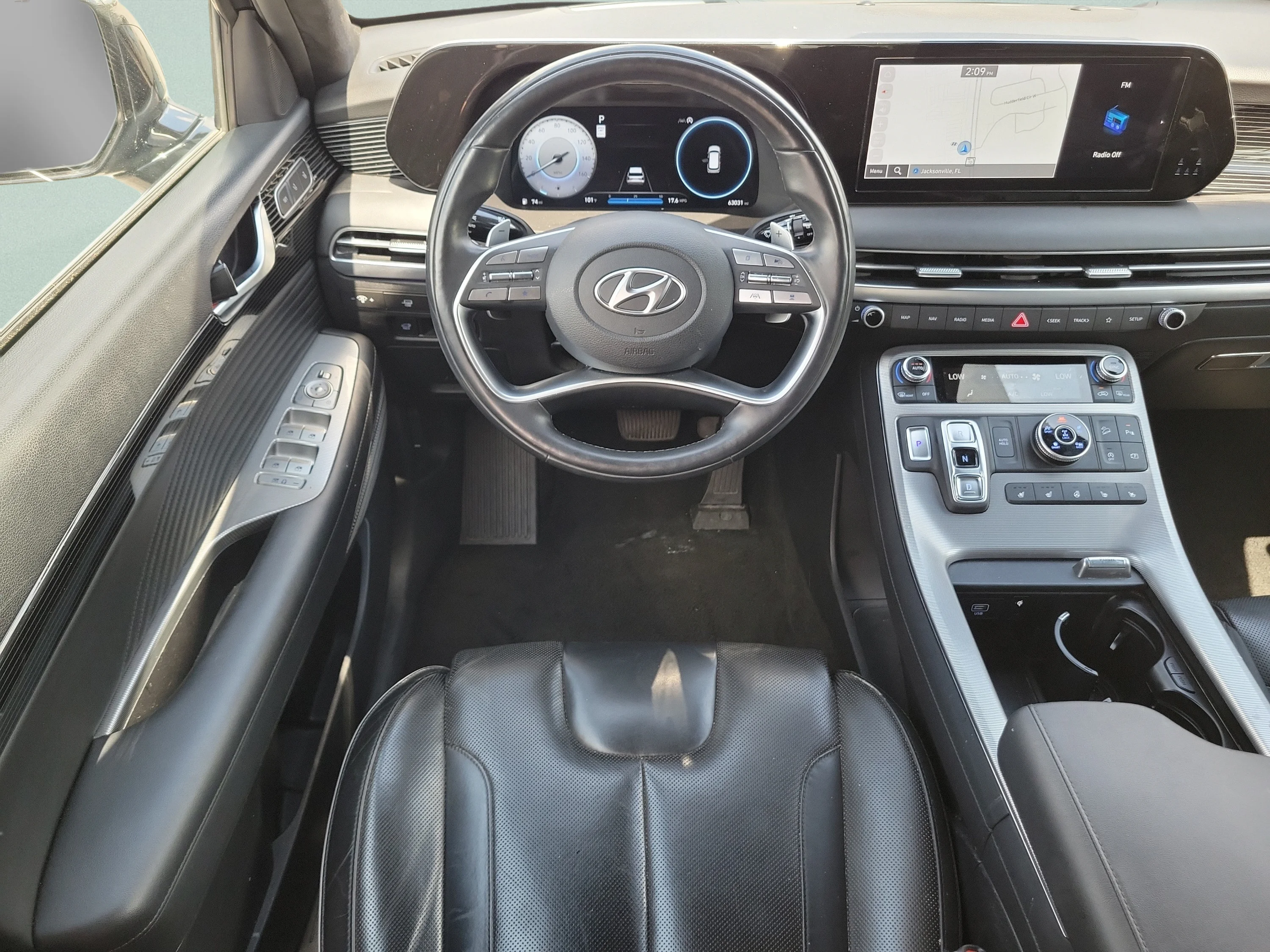 Used 2024 Abyss Black Pearl Hyundai Calligraphy image 21