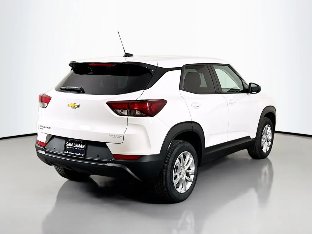 New 2026 White Chevrolet LS image 7