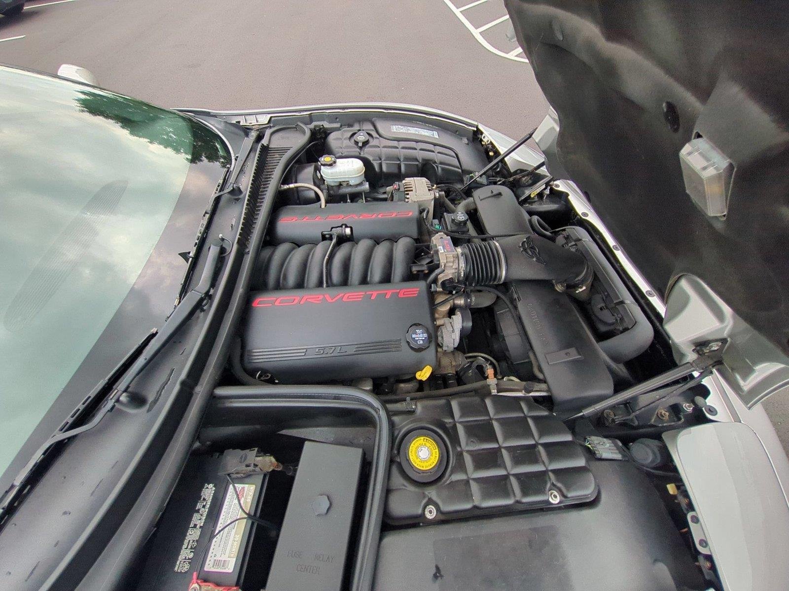 Used 2004 Machine Silver Metallic Chevrolet  image 30