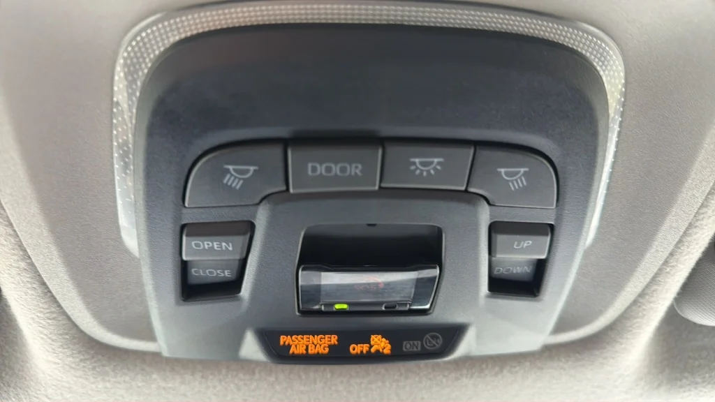 Used 2024 Pearl Toyota LE image 27