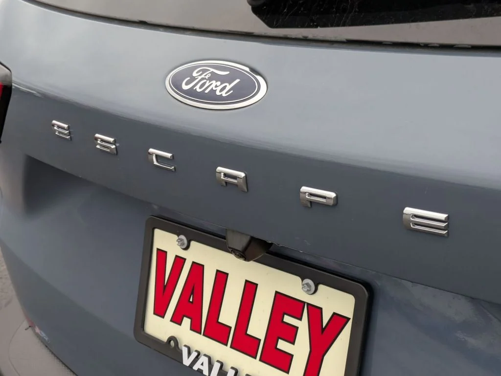 New 2024 Vapor Blue Metallic Ford Plug-in Hybrid image 13