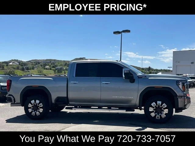 Used 2024 Silver GMC Denali image 6