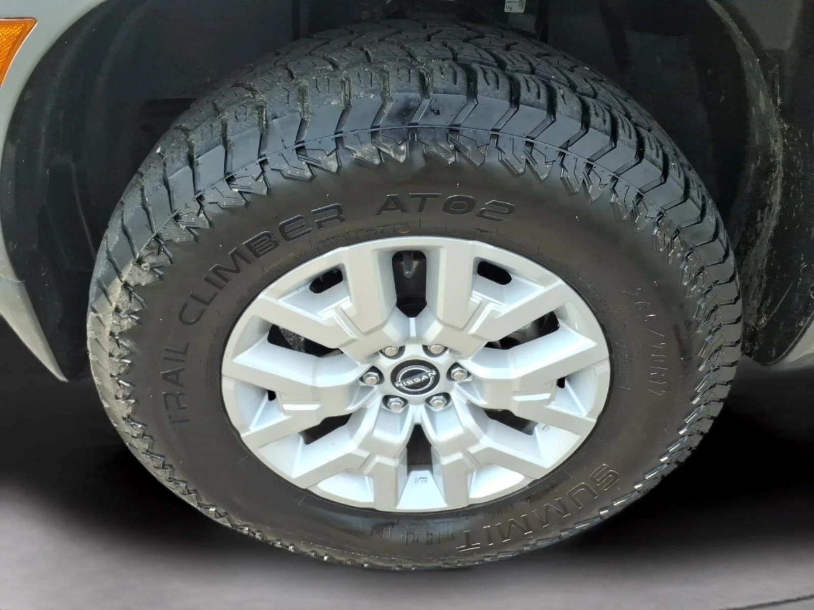 Used 2022 Gun Metallic Nissan SV image 9