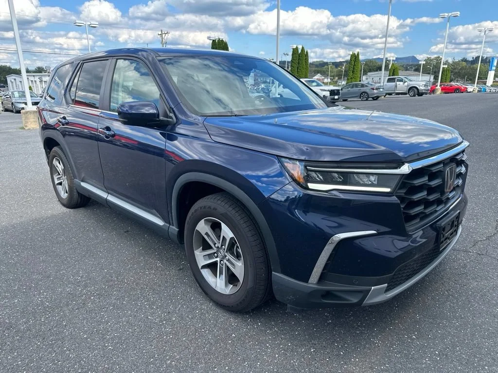 Certified Used 2025 Obsidian Blue Pearl Honda AWD EX-L image 28