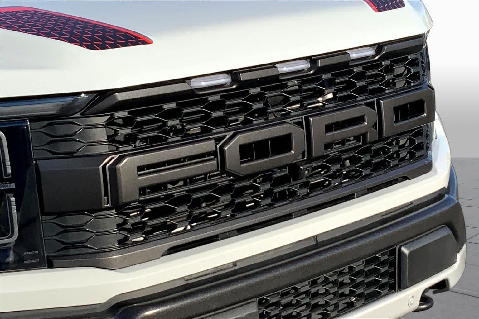 Used 2023 Avalanche Ford Raptor image 32
