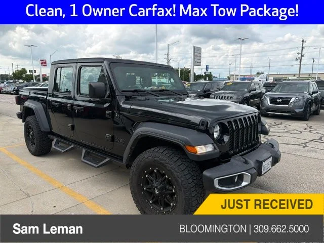 Used 2023 Black Jeep Sport image 1