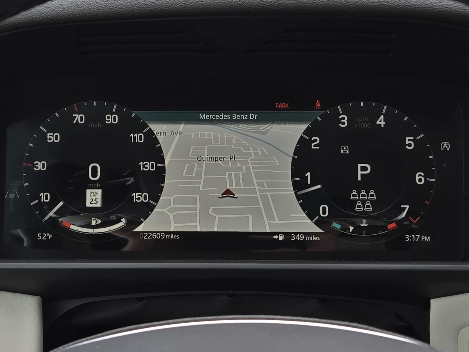 Used 2025 Fuji White Land Rover S image 12