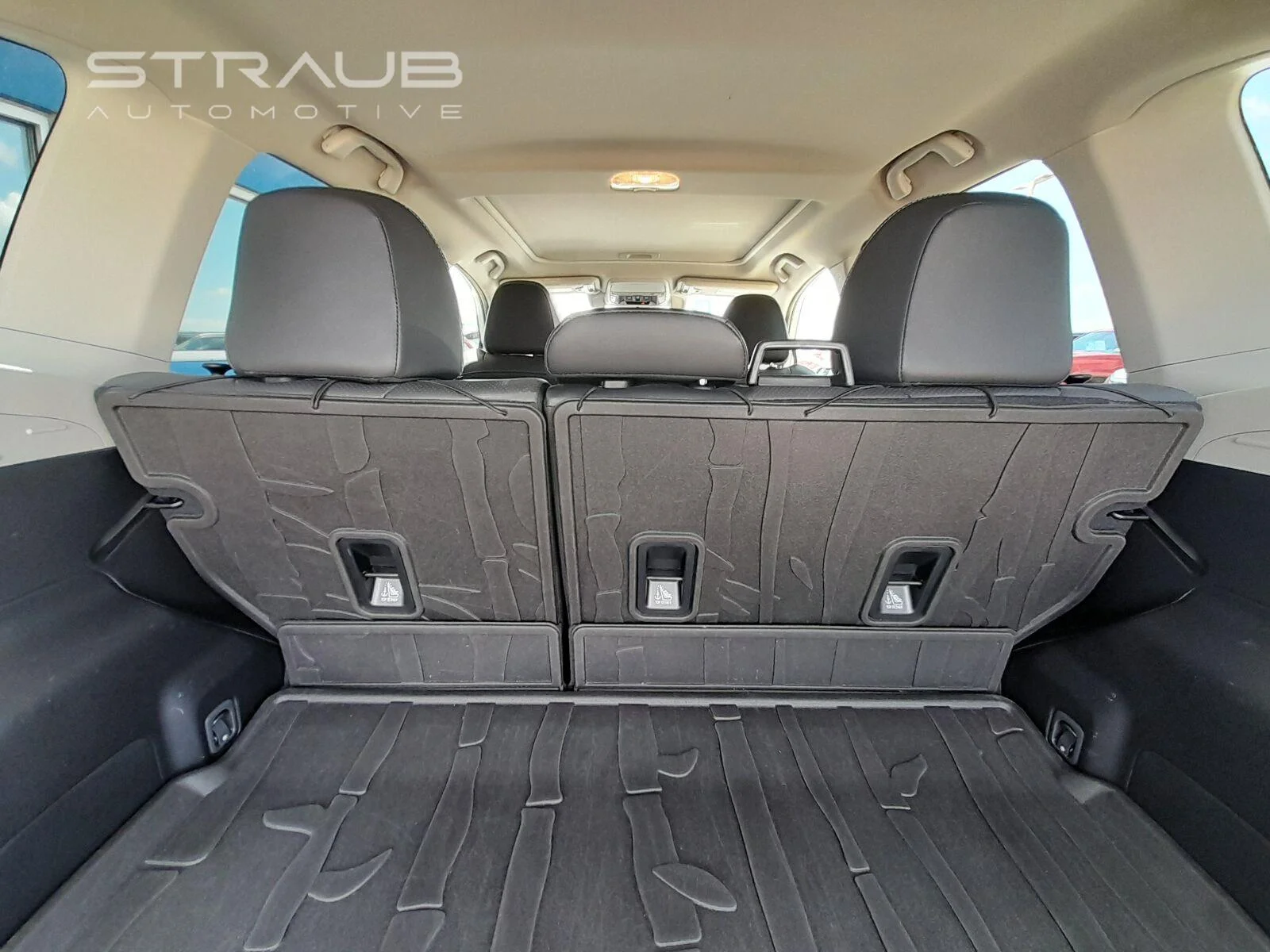 Used 2019 Crystal White Pearl Subaru Limited image 55