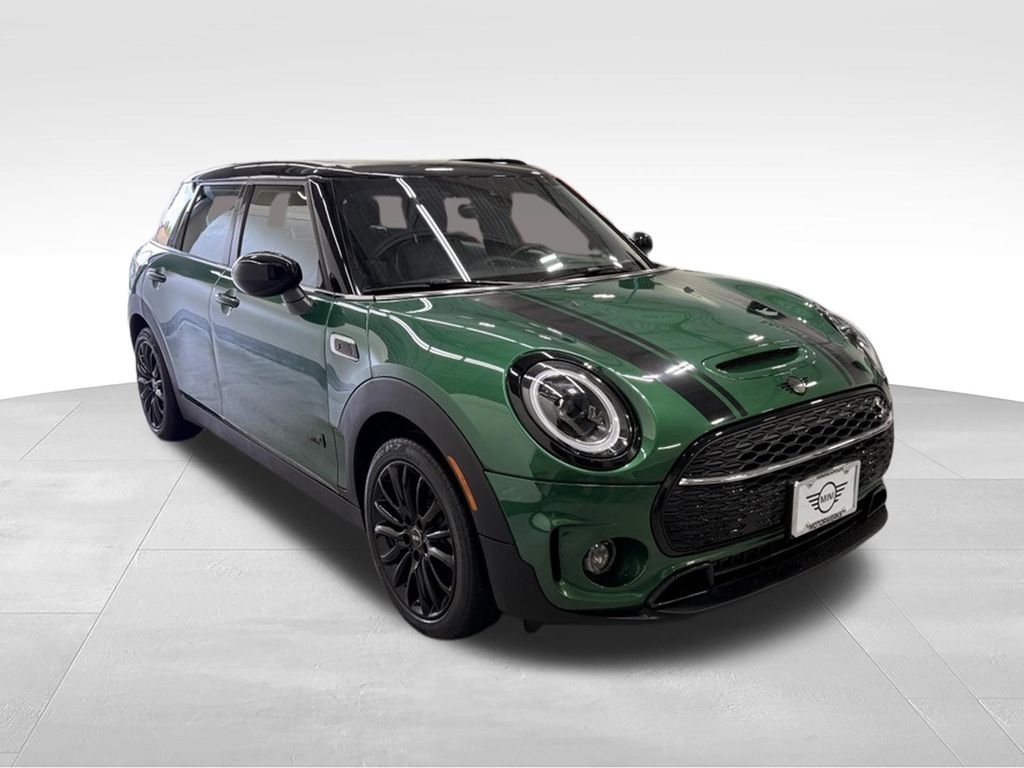 Certified Used 2024 British Racing Green IV Met MINI  image 7
