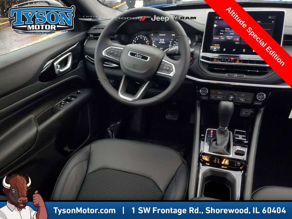 New 2026 Hydro Blue Pearlcoat Jeep Latitude image 14