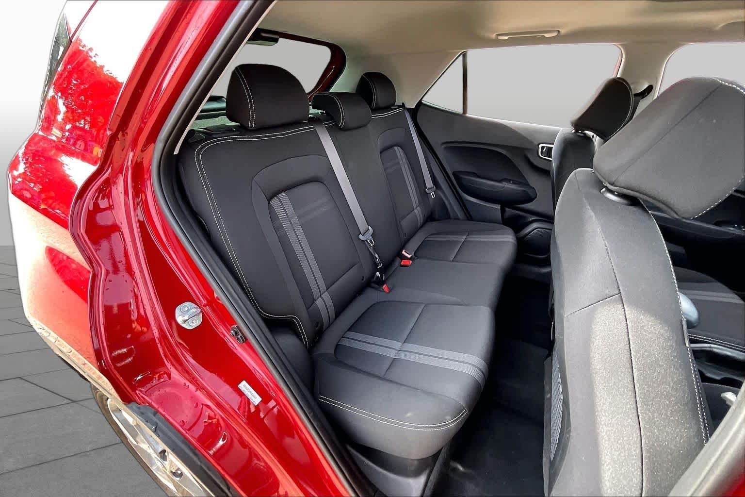Used 2025 Red Hyundai SEL image 19