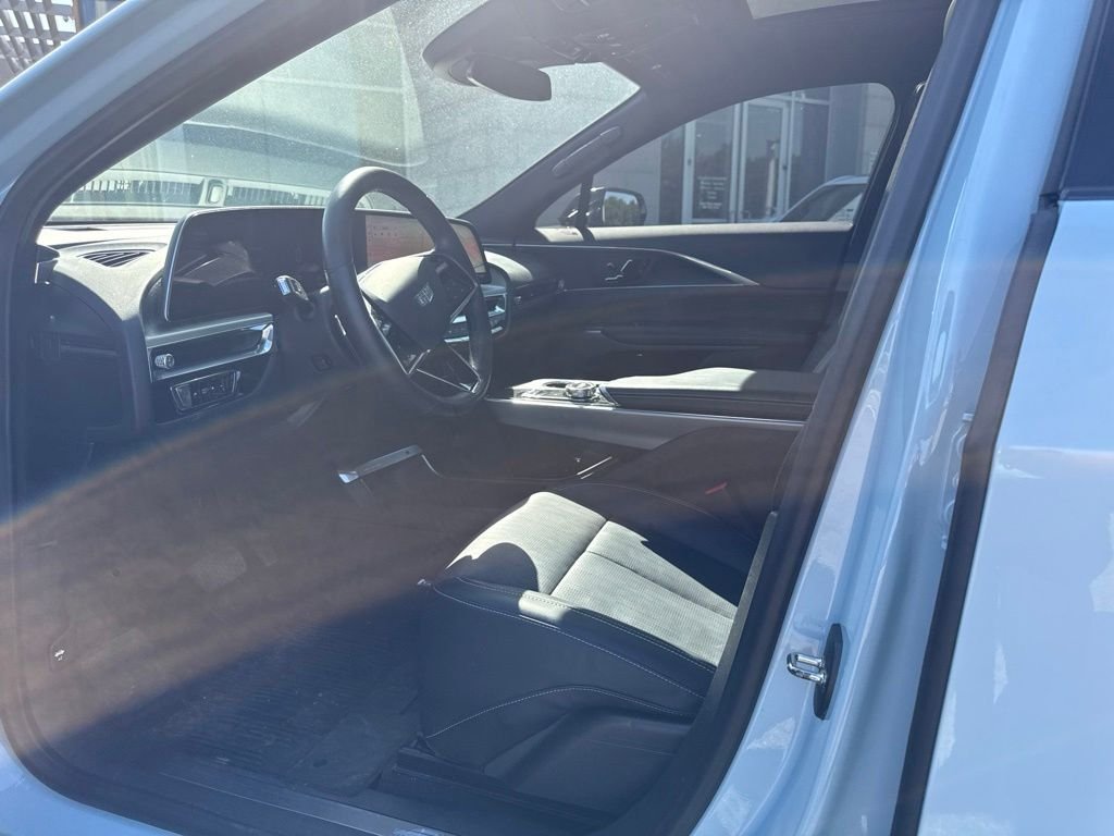 Used 2024 Blue Cadillac Luxury image 10