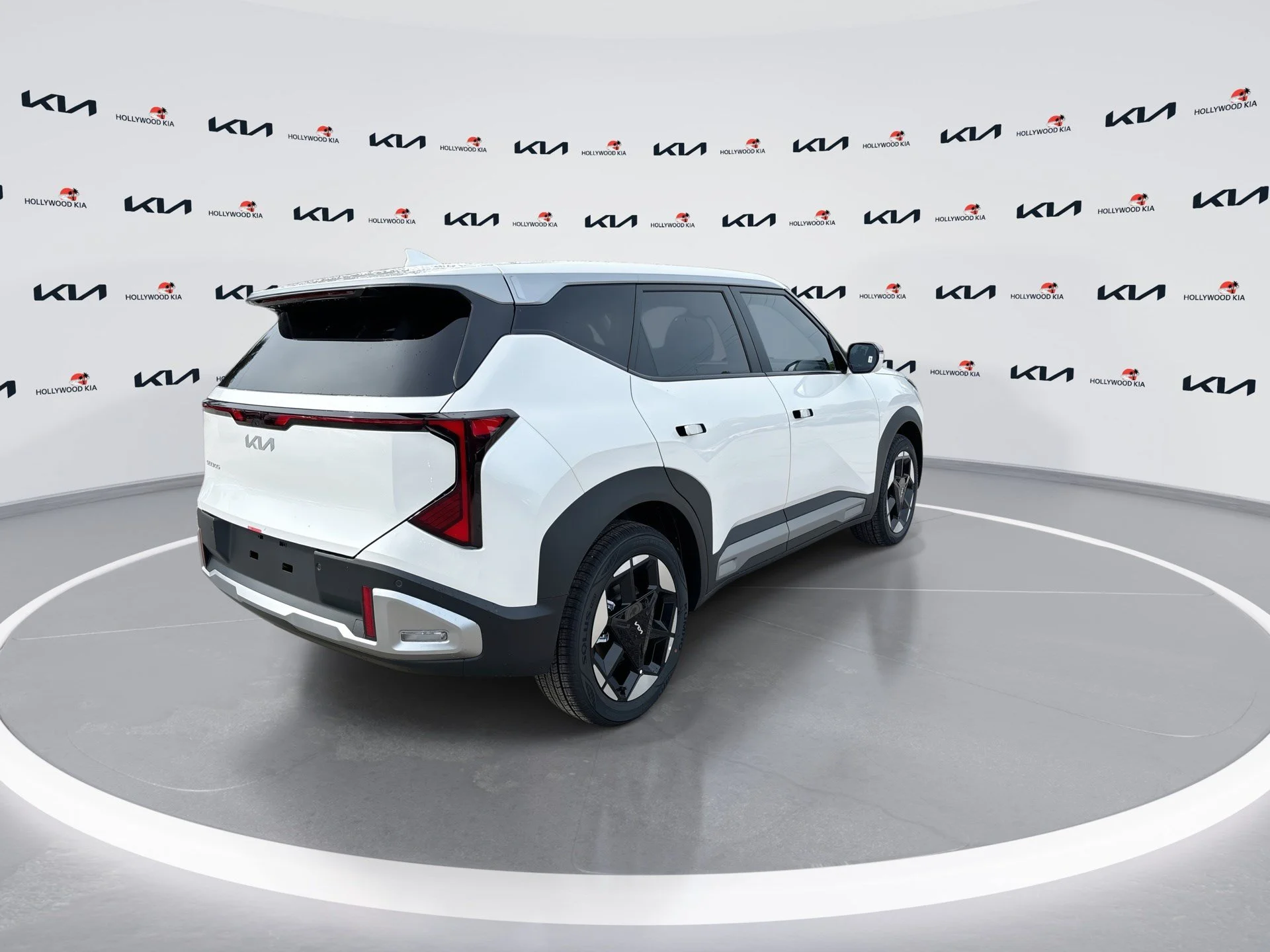 New 2027 Snow White Pearl Kia EX image 8