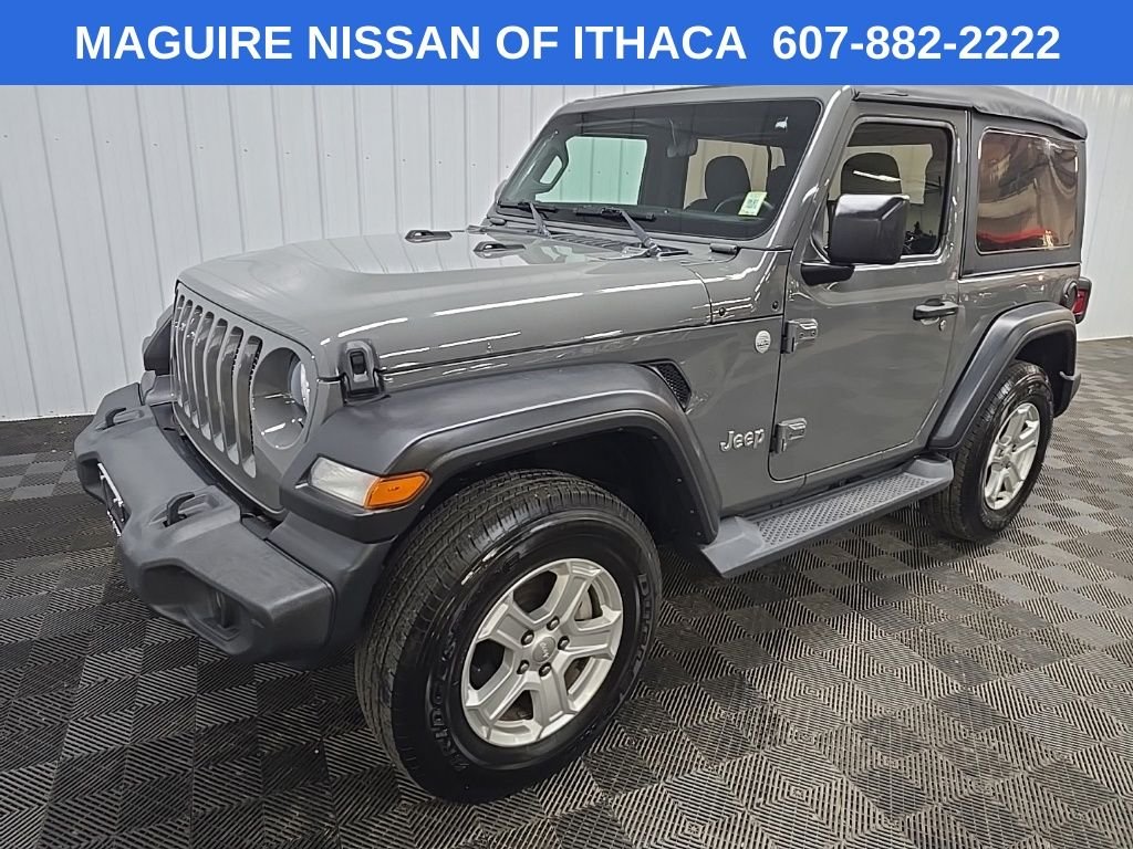 Used 2019 Gray Jeep Sport S image 8
