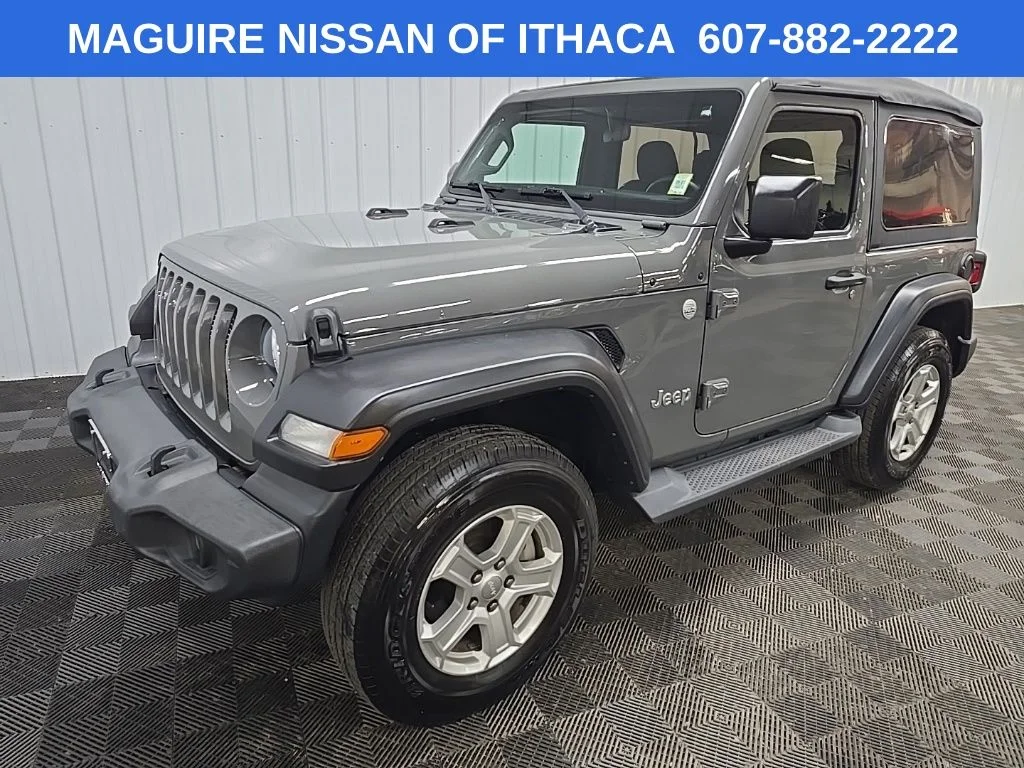 Used 2019 Gray Jeep Sport S image 8