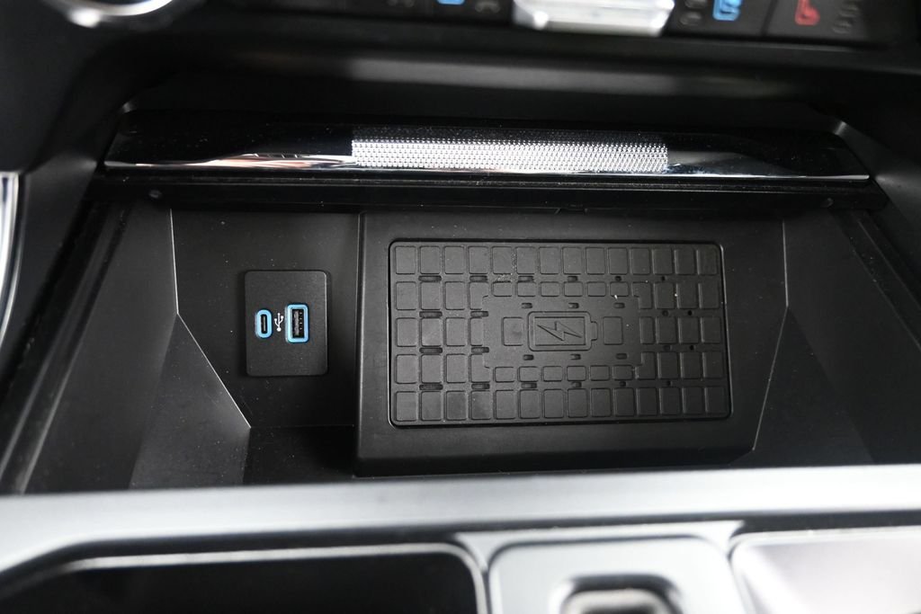 Used 2024 White Ford Raptor image 26