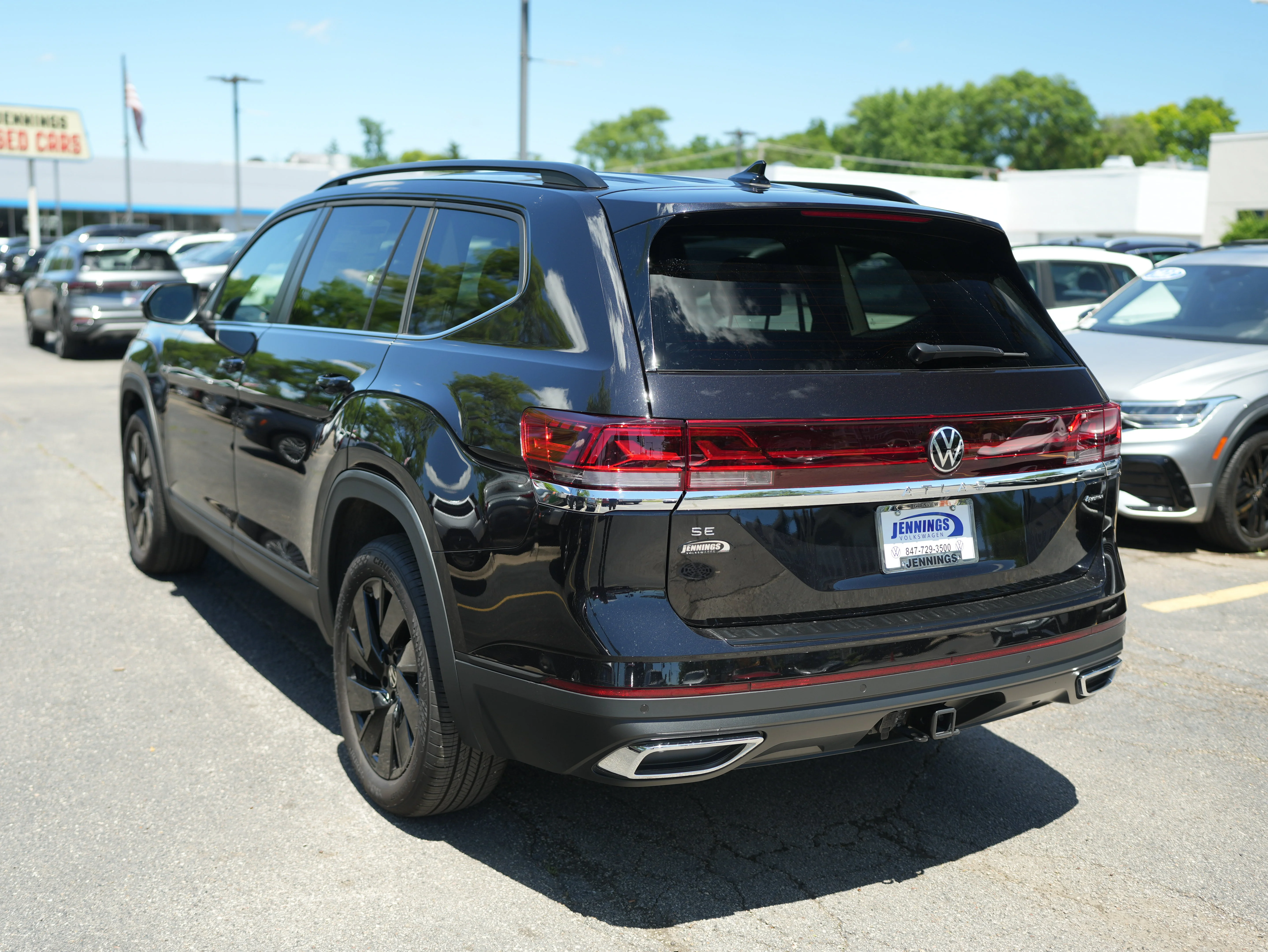 Used 2026 Deep Black Pearl Volkswagen 2.0T SE w/Technology image 4