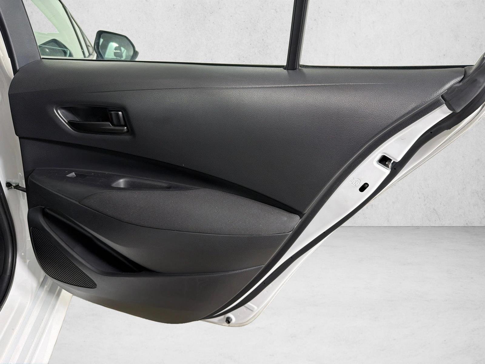 Used 2024 Wind Chill Pearl Toyota LE image 16