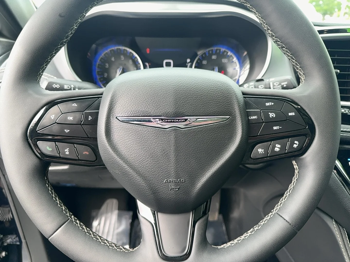 Used 2025 Fathom Blue Pearlcoat Chrysler Limited image 15