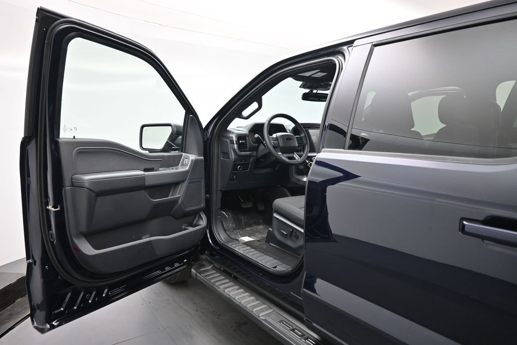 New 2026 Antimatter Blue Metallic Ford XLT image 8