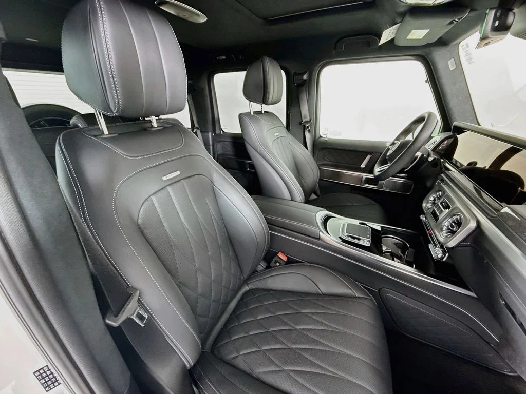 New 2027 Polar White Mercedes-Benz G 63 AMG® image 28
