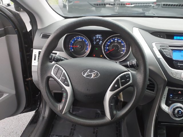 Used 2012 Black Hyundai GLS image 10