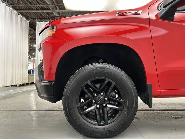 Used 2019 Red Chevrolet Custom Trail Boss image 20