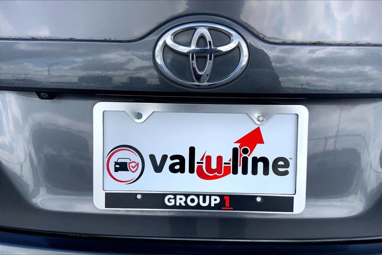 Used 2014 Magnetic Gray Metallic Toyota LE image 10
