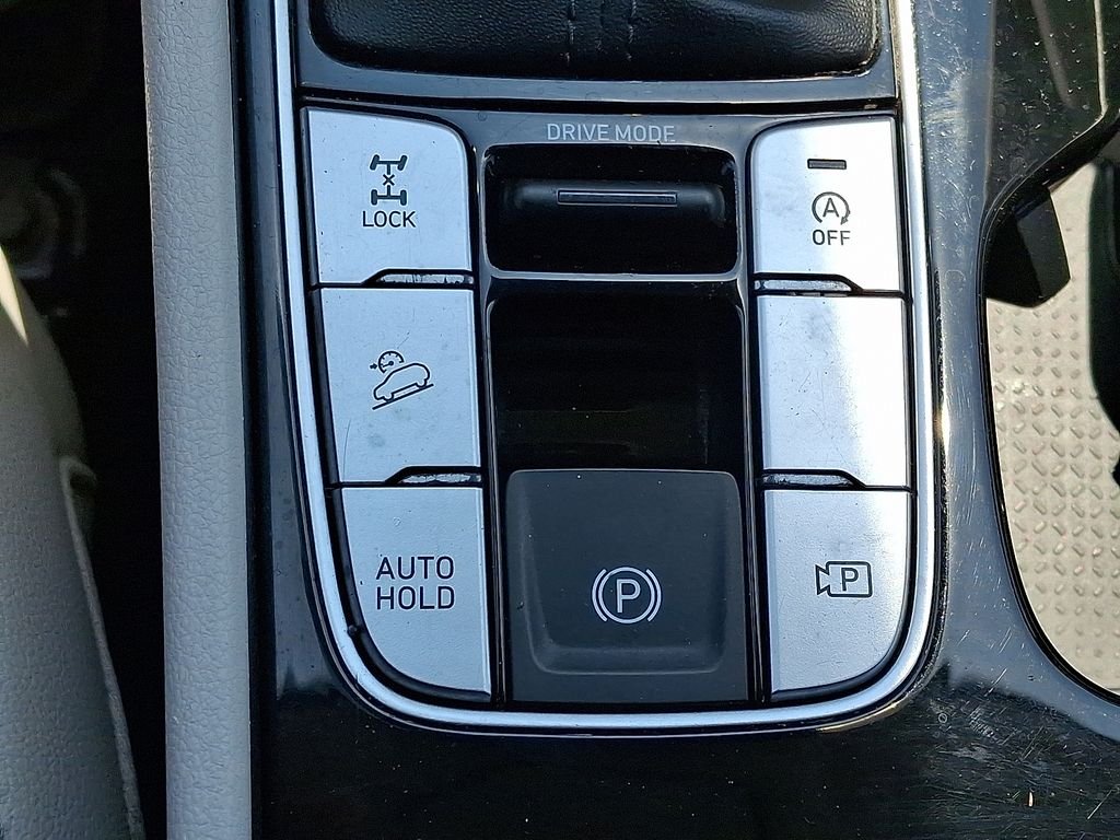 Used 2023 Black Hyundai SEL image 24