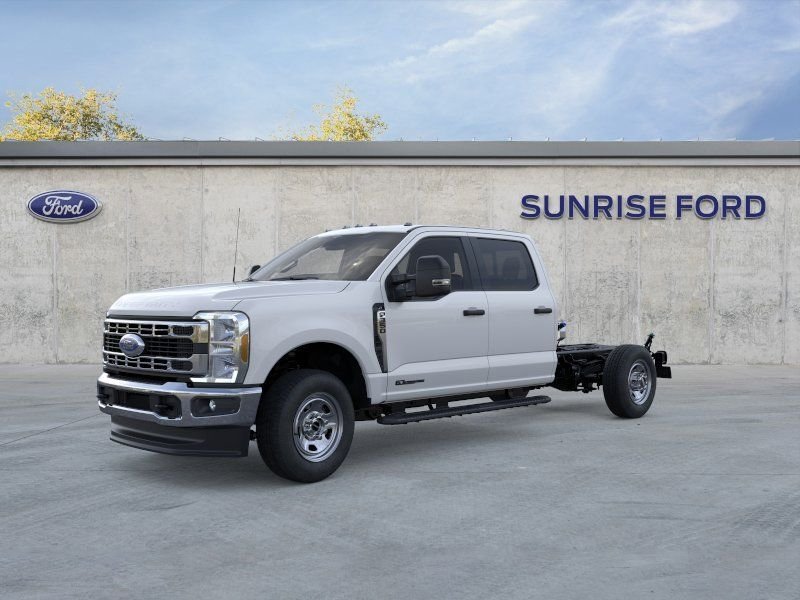 2026 Ford F-350 Super Duty Chassis Cab