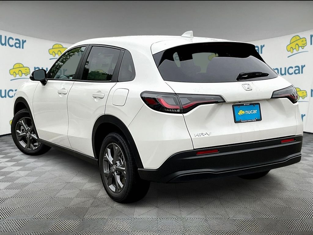 New 2026 Platinum White Pearl Honda LX image 5