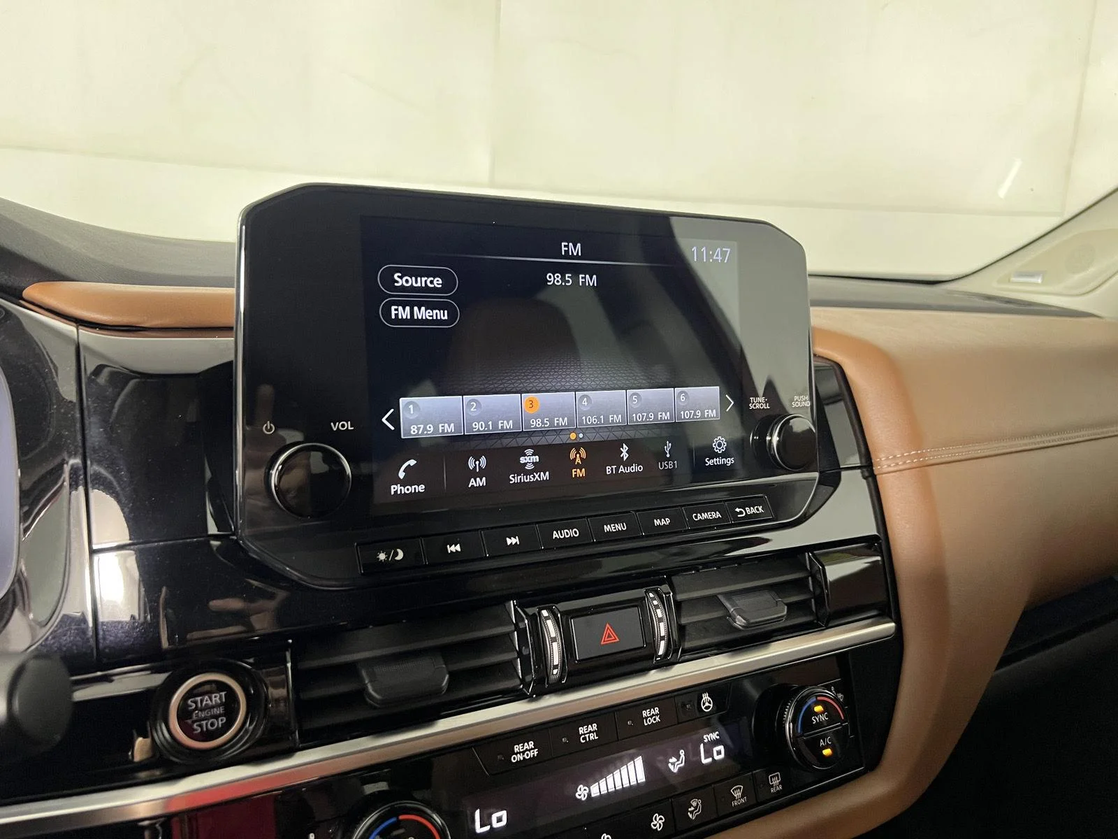 Used 2024 Scarlet Ember Nissan Platinum image 18