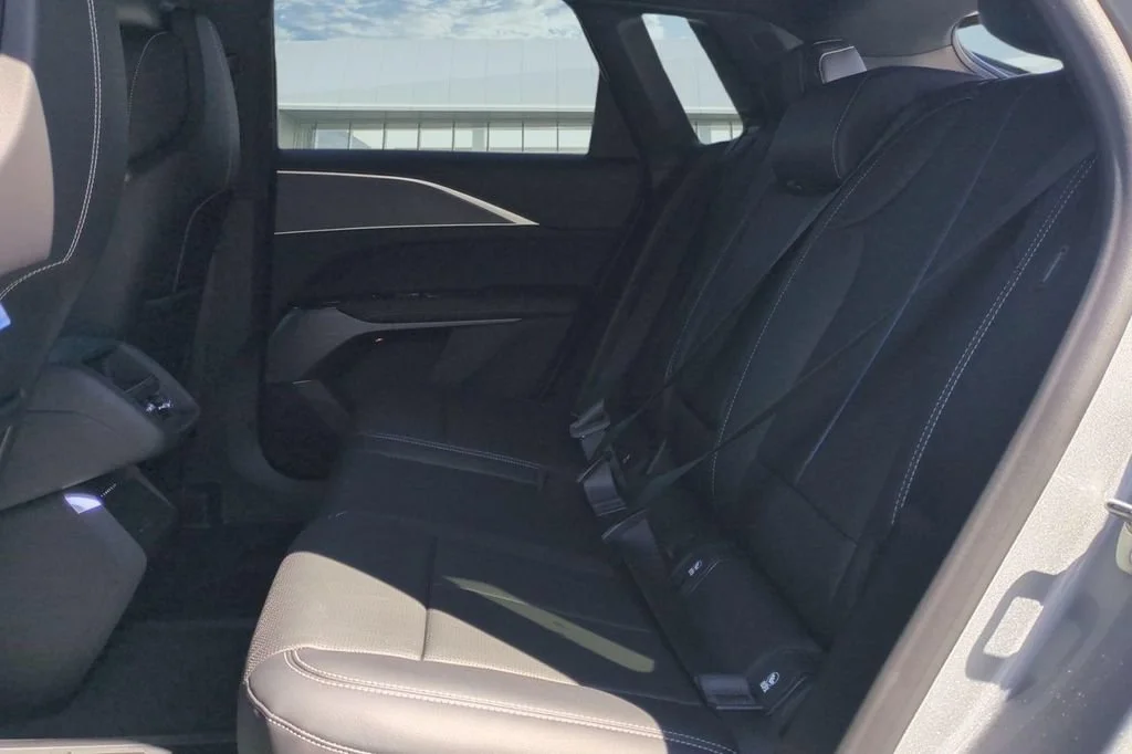 2026 Cadillac LYRIQ Sport - Photo 12