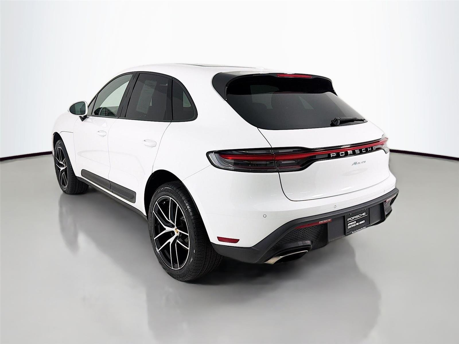Used 2023 White Porsche T image 3