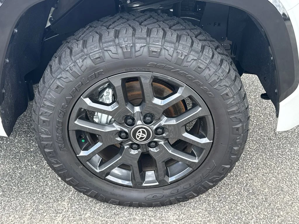 New 2026 White Toyota Platinum image 12