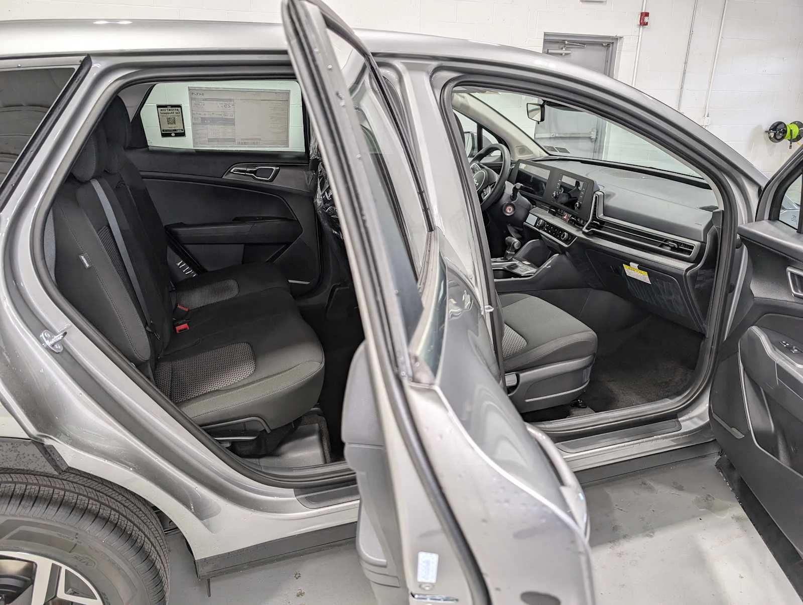Used 2025 Steel Gray Kia LX image 7