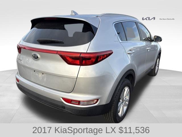 Used 2017 Sparkling Silver Kia LX image 8