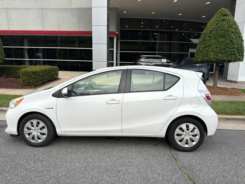 Used 2012 Blue Toyota Two image 1