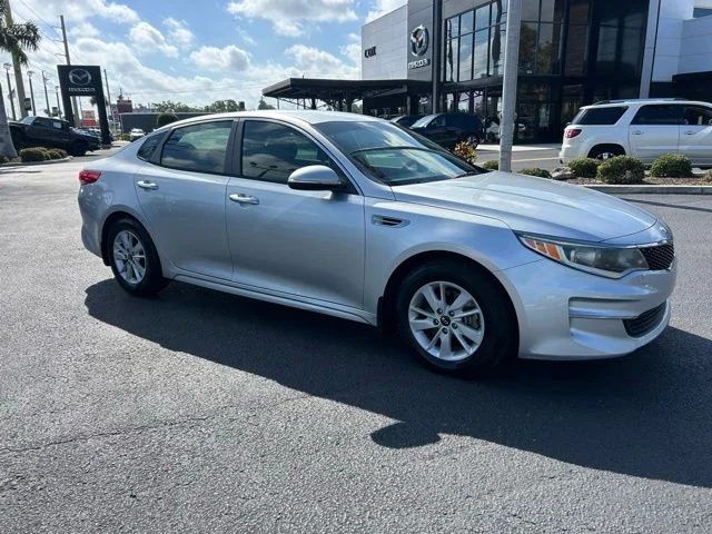 2016 Kia Optima LX AT's photo