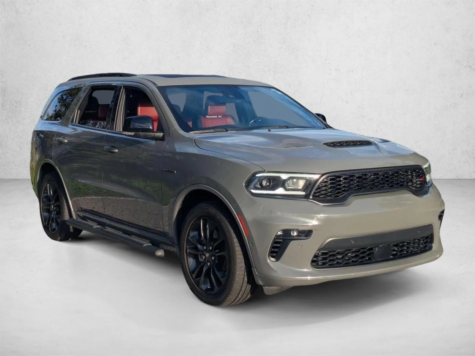 Used 2022 Destroyer Gray Clearcoat Dodge R/T Plus image 2