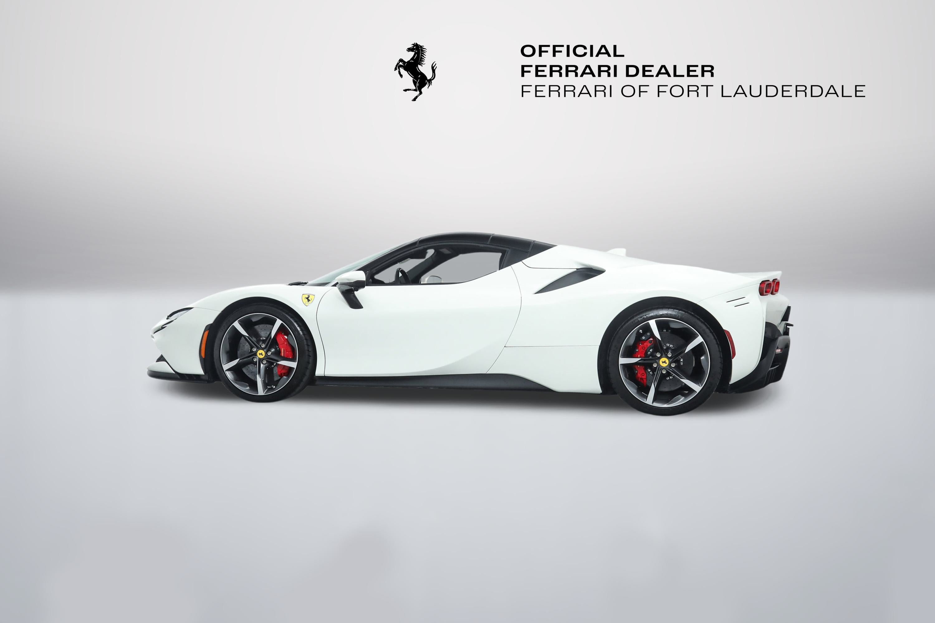 Certified Used 2025 Bianco Avus Ferrari  image 7