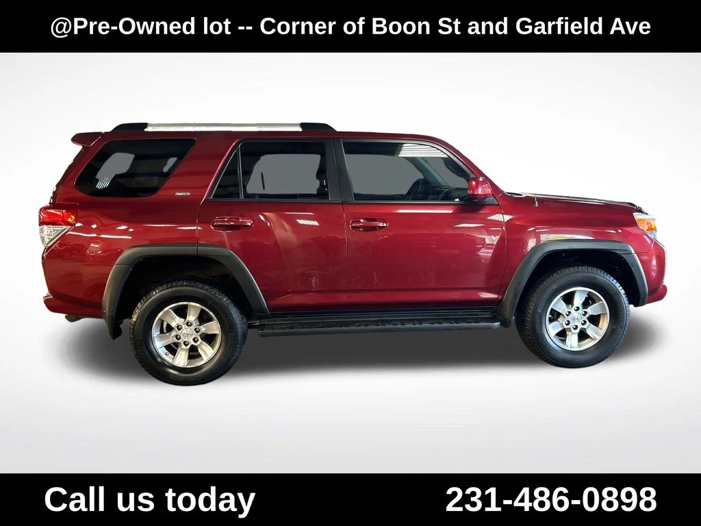 Used 2011  Toyota Trail image 6