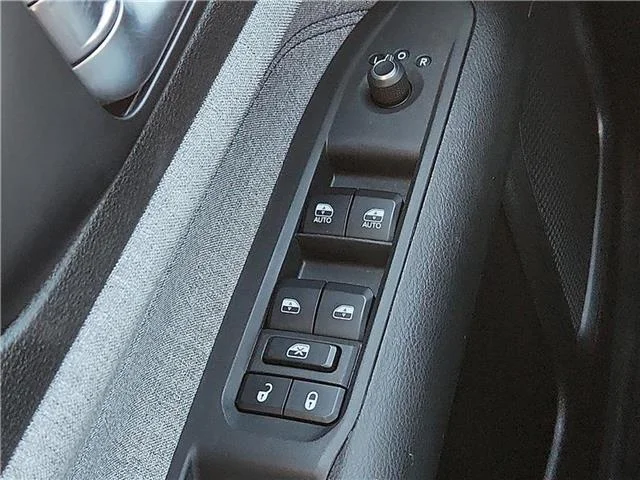 Used 2024 Blue Jeep Latitude 4x4 image 17