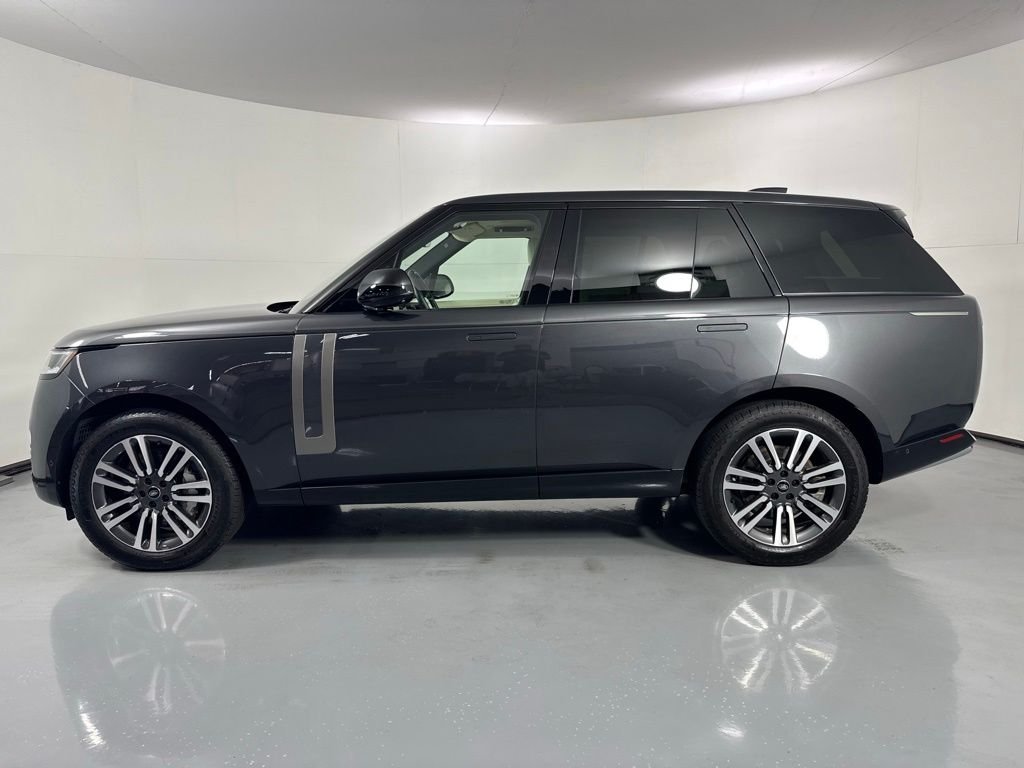 Used 2024 Carpathian Gray Premium Metallic Land Rover SE image 10