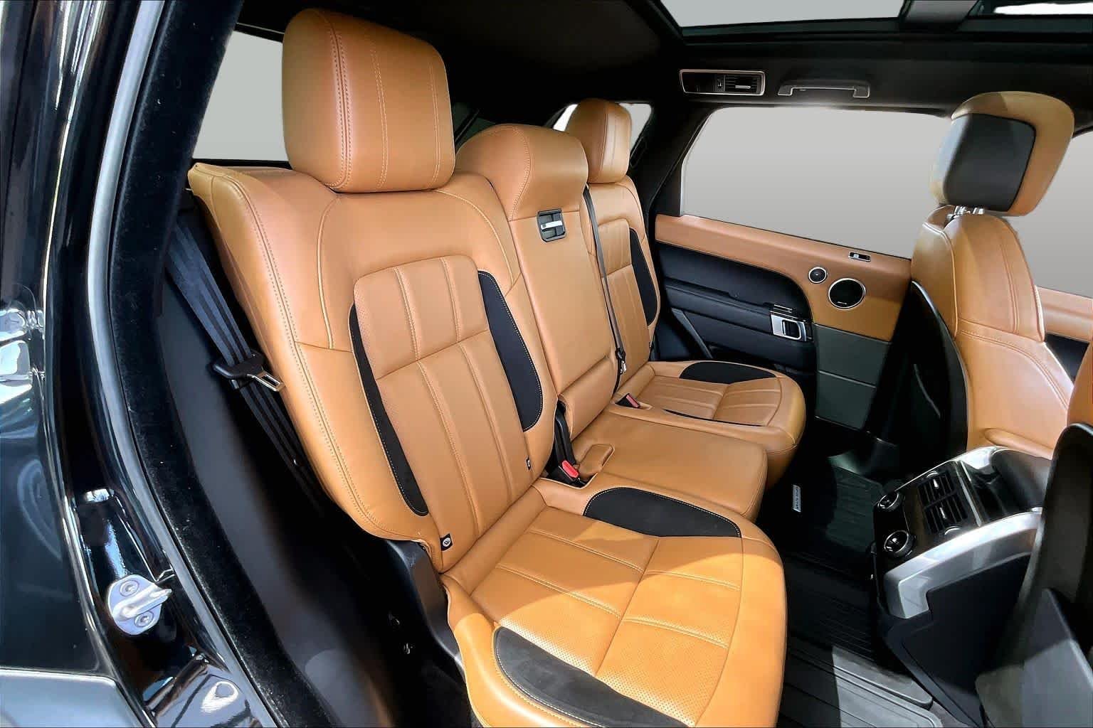 Used 2019 Borealis Black Metallic Land Rover Dynamic image 20