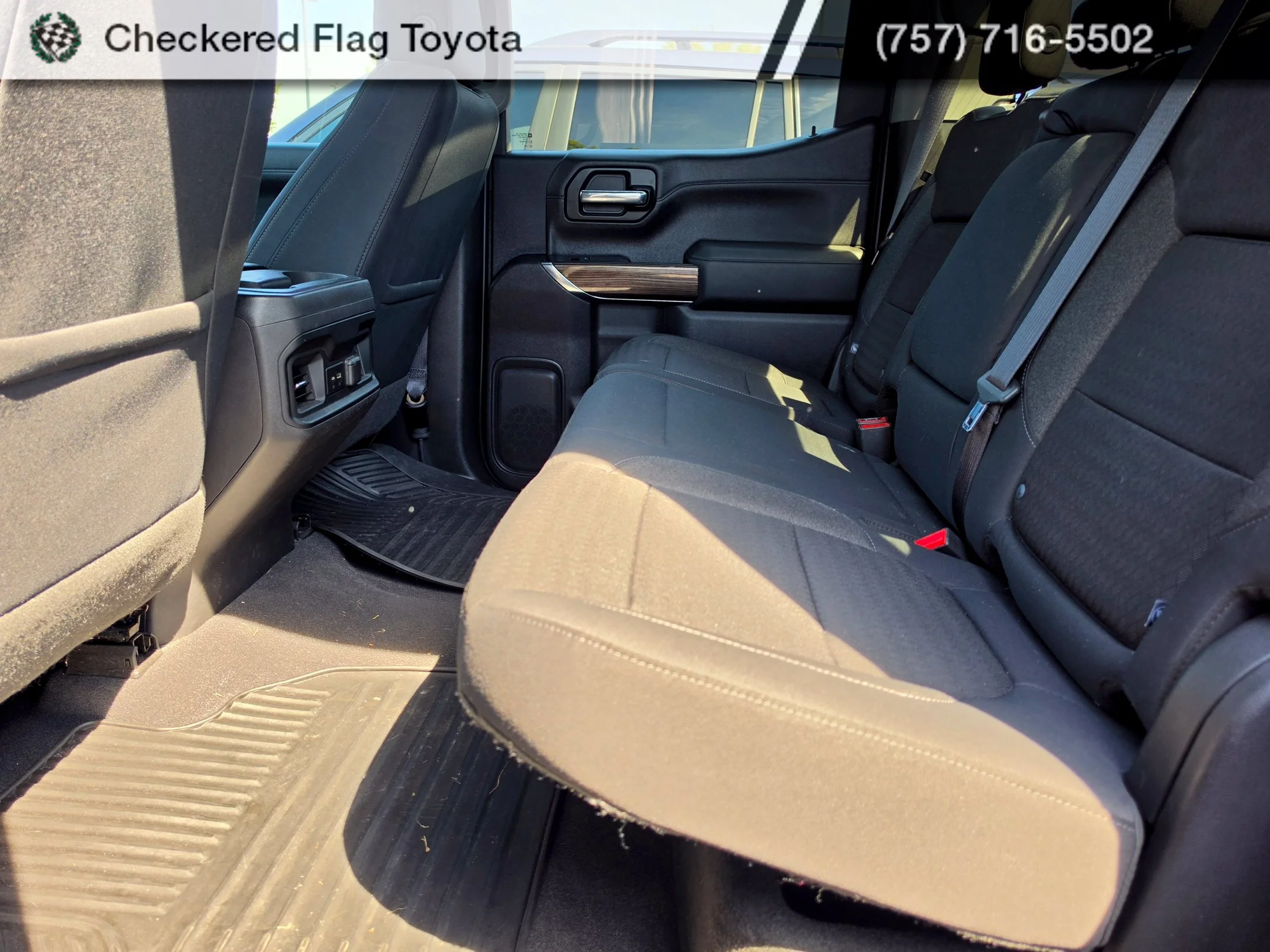 Used 2019 Cajun Red Tintcoat Chevrolet RST image 18