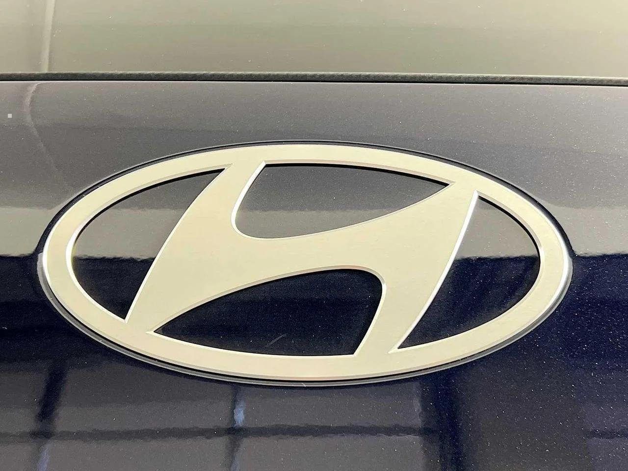 New 2026 Classy Blue Pearl Hyundai SEL AWD image 20