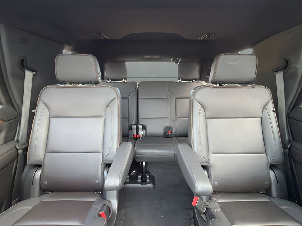 Used 2023 Black Chevrolet High Country image 34